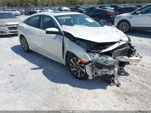 2HGFC2F77JH575261 2018 HONDA CIVIC - Image 1