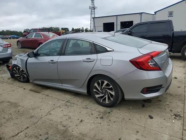 2HGFC2F77JH584476 2018 HONDA CIVIC - Image 2