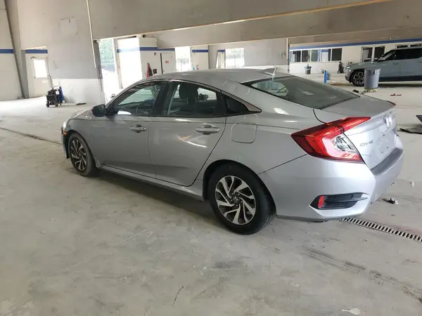 2HGFC2F77JH592092 2018 HONDA CIVIC - Image 2