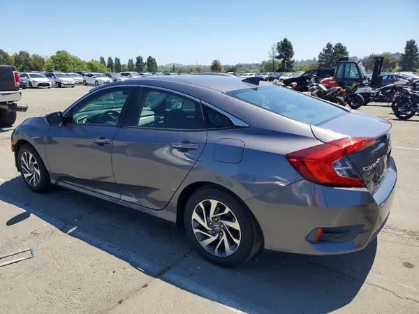 2HGFC2F77JH605133 2018 HONDA CIVIC - Image 2