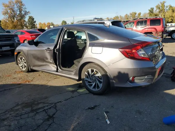 2HGFC2F77JH605410 2018 HONDA CIVIC - Image 2