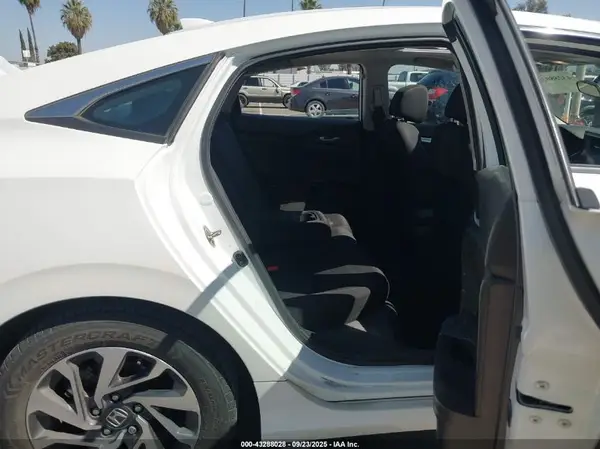 2HGFC2F78HH555529 2017 HONDA CIVIC - Image 8