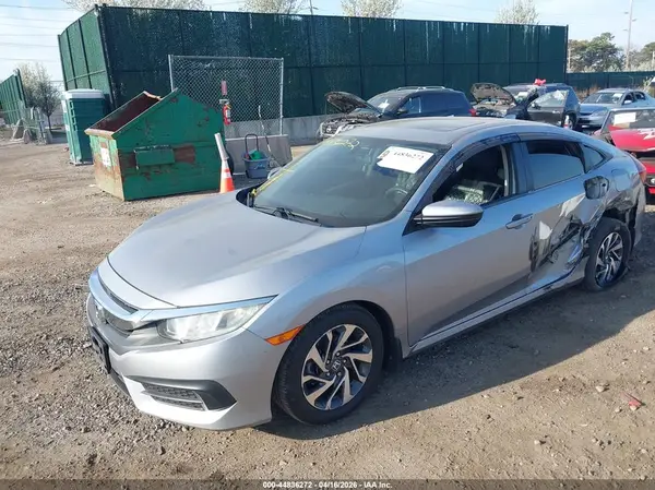 2HGFC2F78JH506966 2018 HONDA CIVIC - Image 2