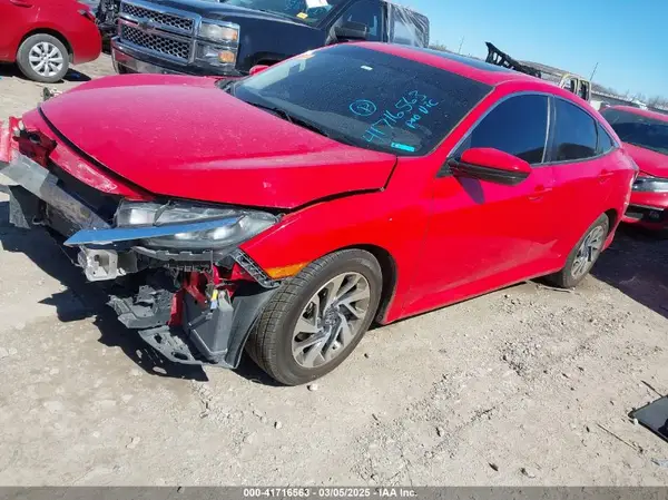 2HGFC2F78JH517515 2018 HONDA CIVIC - Image 2