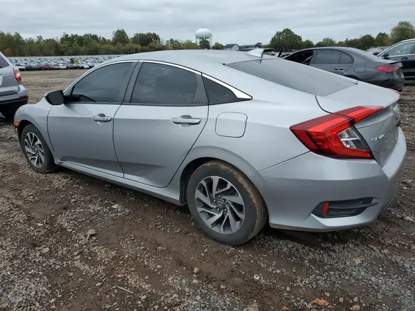 2HGFC2F78JH527798 2018 HONDA CIVIC - Image 2