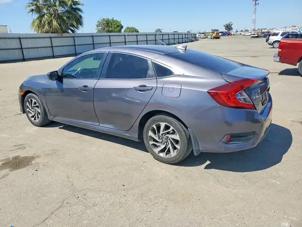 2HGFC2F78JH528739 2018 HONDA CIVIC - Image 2