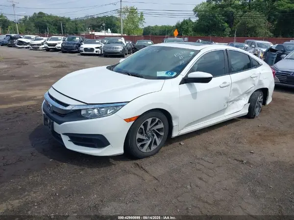 2HGFC2F78JH547369 2018 HONDA CIVIC - Image 2