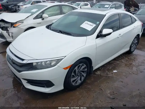 2HGFC2F78JH550191 2018 HONDA CIVIC - Image 2