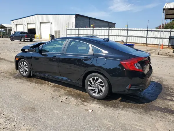 2HGFC2F78JH557447 2018 HONDA CIVIC - Image 2
