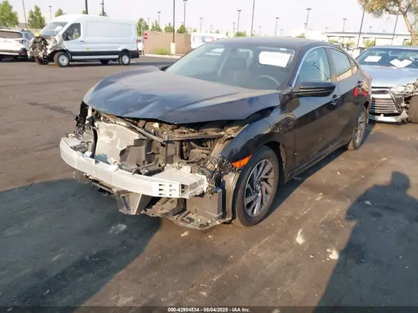 2HGFC2F78JH560283 2018 HONDA CIVIC - Image 2