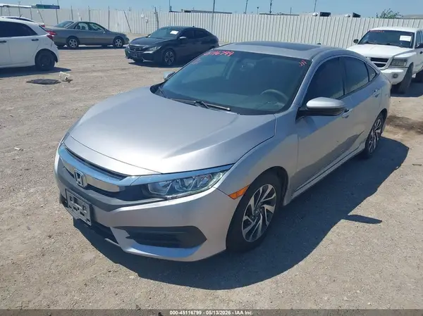 2HGFC2F78JH563474 2018 HONDA CIVIC - Image 2