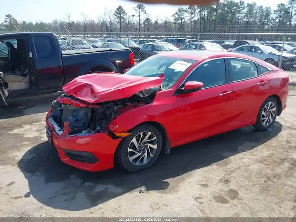 2HGFC2F78JH567928 2018 HONDA CIVIC - Image 2