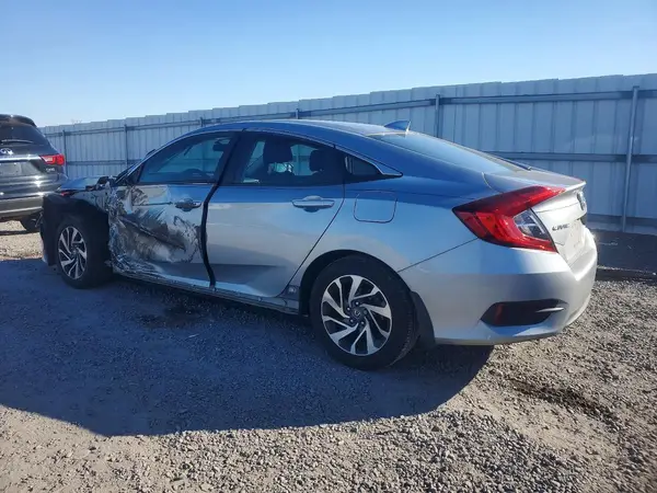 2HGFC2F78JH572062 2018 HONDA CIVIC - Image 2