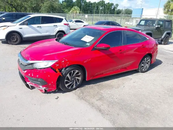 2HGFC2F78JH575060 2018 HONDA CIVIC - Image 2