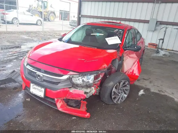 2HGFC2F78JH575091 2018 HONDA CIVIC - Image 2
