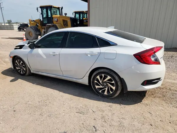 2HGFC2F78JH576872 2018 HONDA CIVIC - Image 2