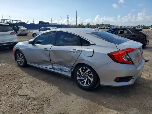 2HGFC2F78JH587029 2018 HONDA CIVIC - Image 2