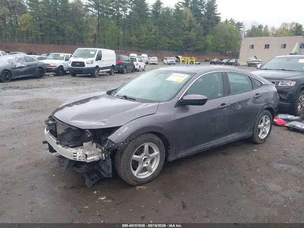 2HGFC2F78JH588276 2018 HONDA CIVIC - Image 2