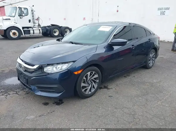 2HGFC2F78JH588861 2018 HONDA CIVIC - Image 2