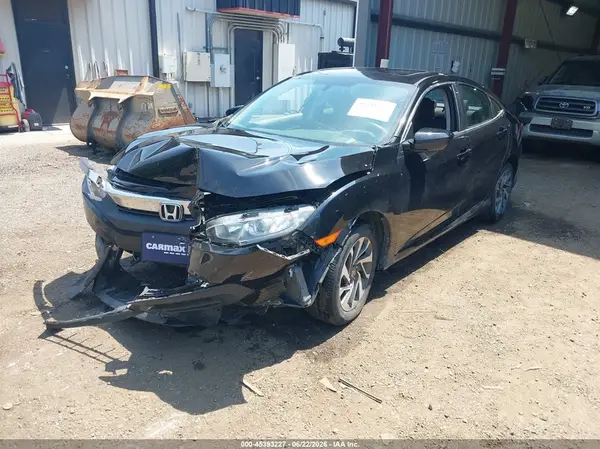 2HGFC2F78JH590884 2018 HONDA CIVIC - Image 2