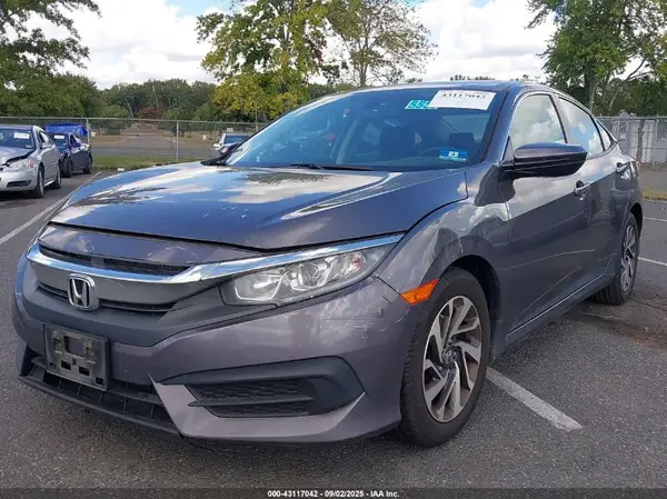 2HGFC2F78JH592599 2018 HONDA CIVIC - Image 2