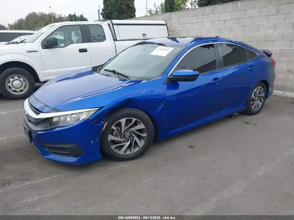 2HGFC2F78JH596796 2018 HONDA CIVIC - Image 2