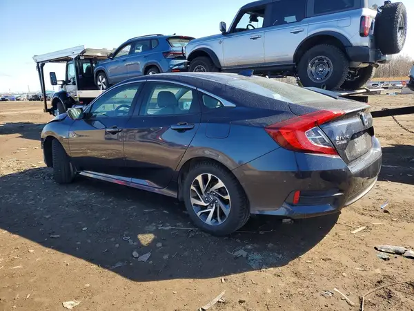 2HGFC2F78JH606467 2018 HONDA CIVIC - Image 2