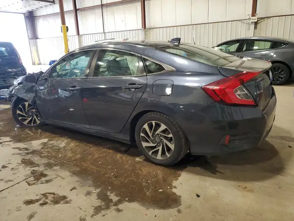 2HGFC2F79HH577538 2017 HONDA CIVIC - Image 2