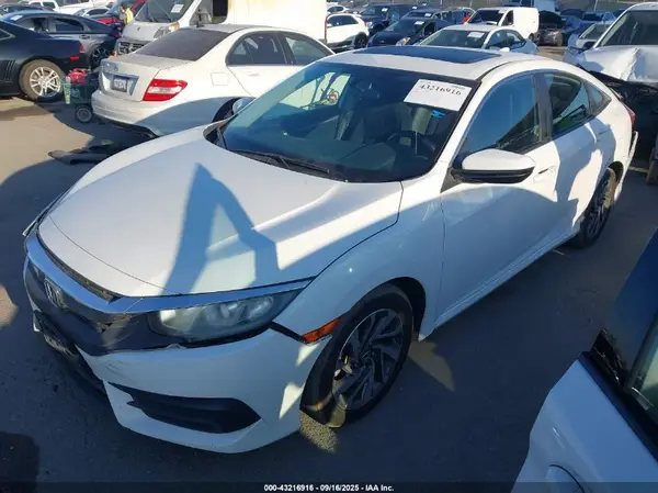 2HGFC2F79JH502571 2018 HONDA CIVIC - Image 2