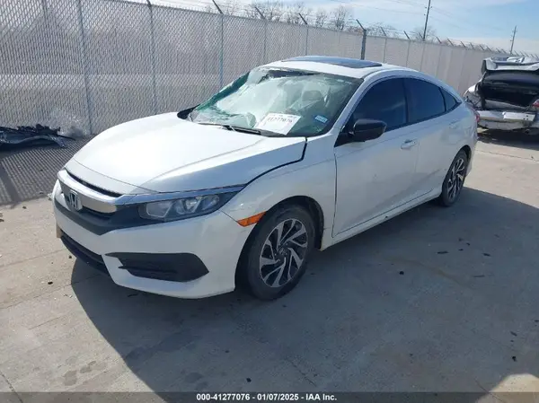 2HGFC2F79JH505177 2018 HONDA CIVIC - Image 2