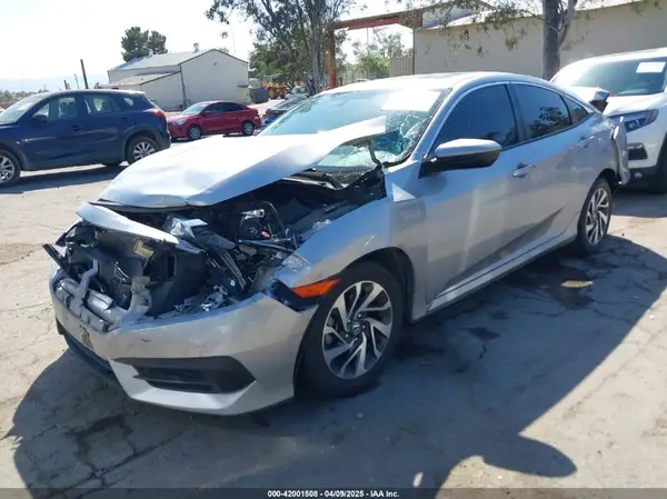 2HGFC2F79JH507818 2018 HONDA CIVIC - Image 2