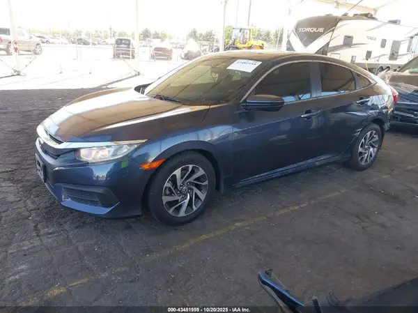 2HGFC2F79JH515062 2018 HONDA CIVIC - Image 2