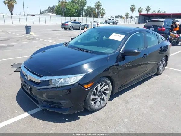2HGFC2F79JH518723 2018 HONDA CIVIC - Image 2