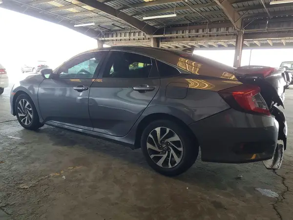 2HGFC2F79JH519659 2018 HONDA CIVIC - Image 2