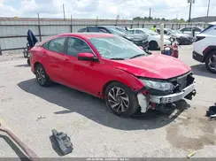 2HGFC2F79JH521685 2018 HONDA CIVIC