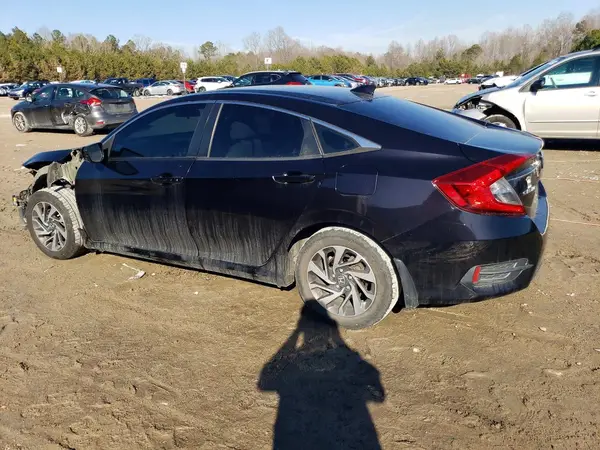 2HGFC2F79JH526854 2018 HONDA CIVIC - Image 2