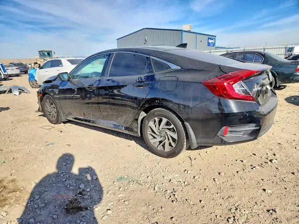 2HGFC2F79JH529544 2018 HONDA CIVIC - Image 2
