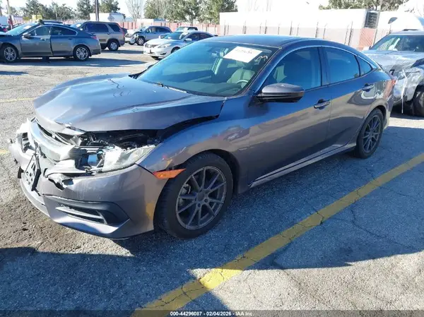 2HGFC2F79JH531410 2018 HONDA CIVIC - Image 2