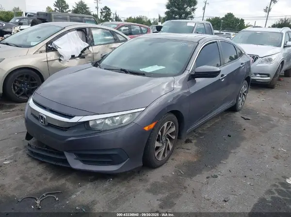 2HGFC2F79JH533917 2018 HONDA CIVIC - Image 2