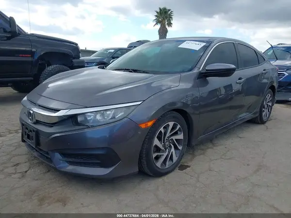 2HGFC2F79JH544383 2018 HONDA CIVIC - Image 2