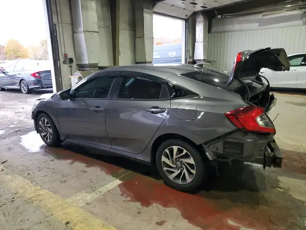 2HGFC2F79JH545470 2018 HONDA CIVIC - Image 2