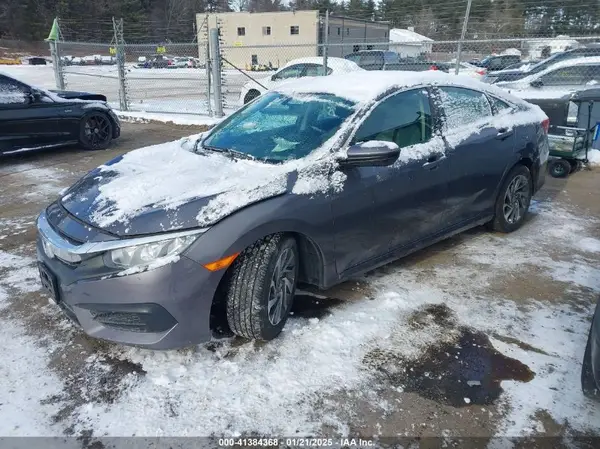 2HGFC2F79JH545842 2018 HONDA CIVIC - Image 2