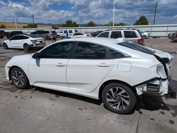 2HGFC2F79JH546876 2018 HONDA CIVIC - Image 2