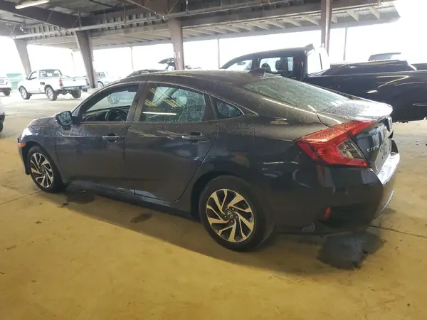 2HGFC2F79JH548658 2018 HONDA CIVIC - Image 2