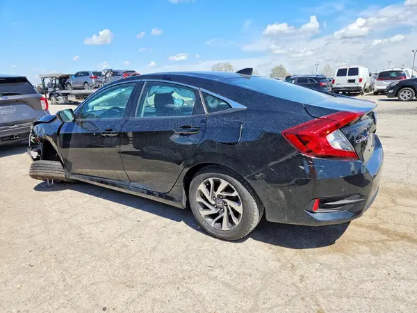 2HGFC2F79JH549406 2018 HONDA CIVIC - Image 2