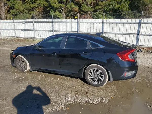 2HGFC2F79JH557506 2018 HONDA CIVIC - Image 2