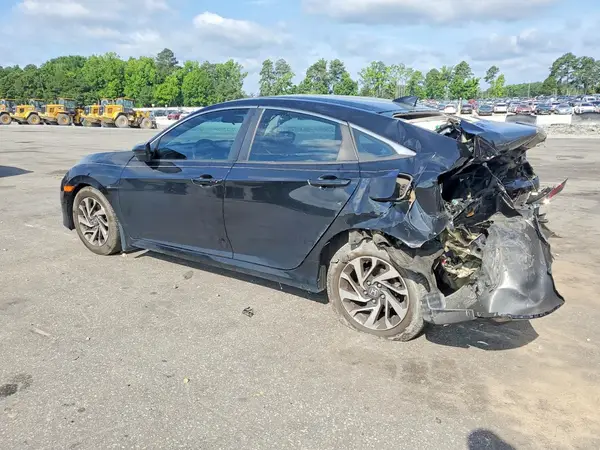 2HGFC2F79JH558168 2018 HONDA CIVIC - Image 2
