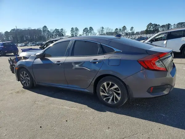 2HGFC2F79JH560342 2018 HONDA CIVIC - Image 2