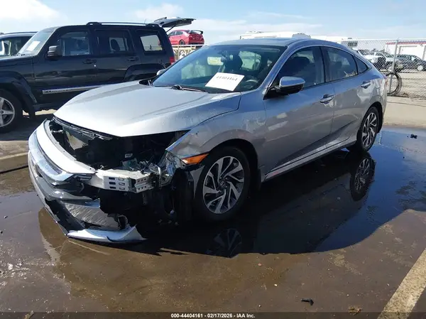2HGFC2F79JH564603 2018 HONDA CIVIC - Image 2