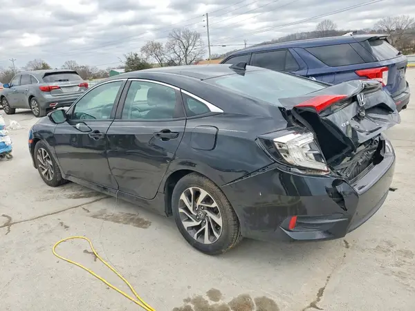 2HGFC2F79JH564813 2018 HONDA CIVIC - Image 2